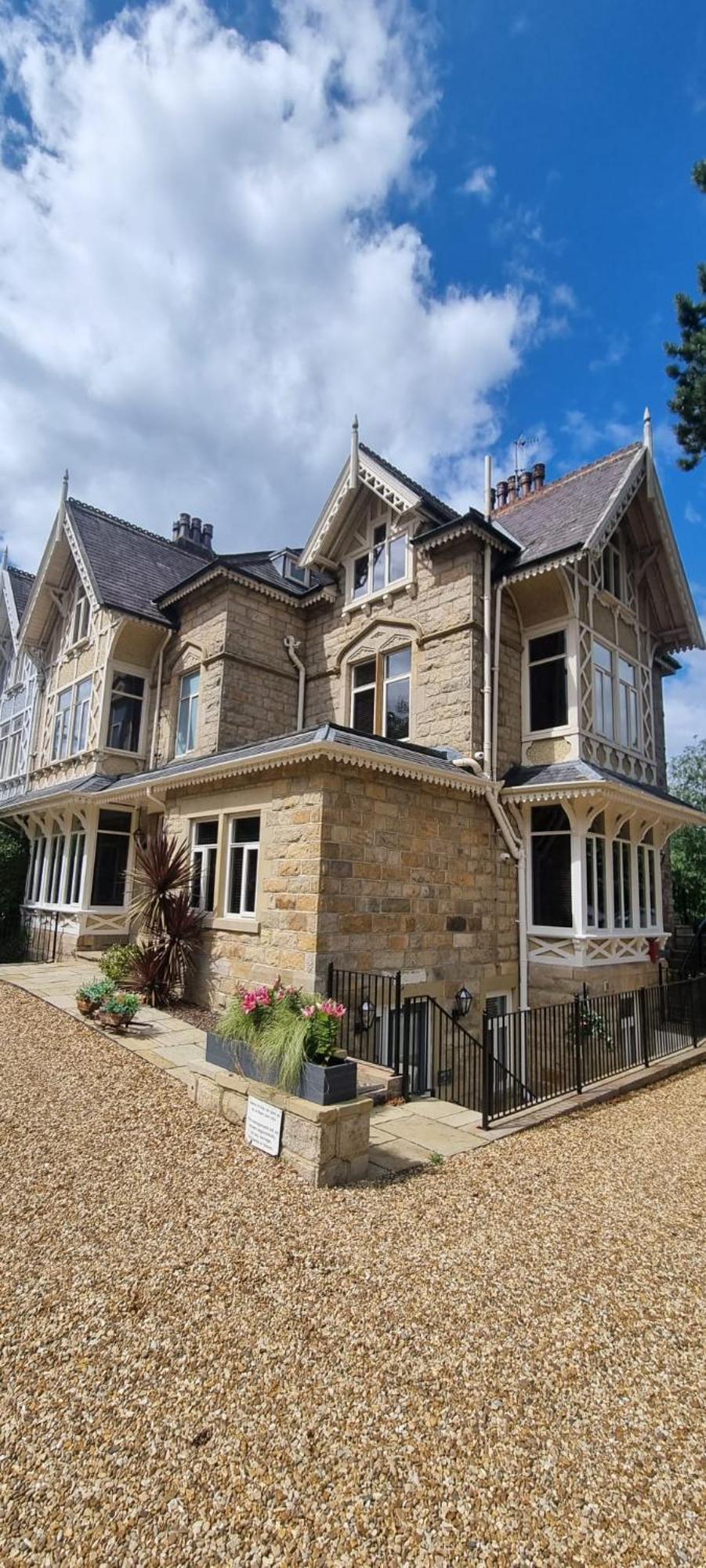 The Lawrance Luxury Aparthotel - Harrogate Buitenkant foto