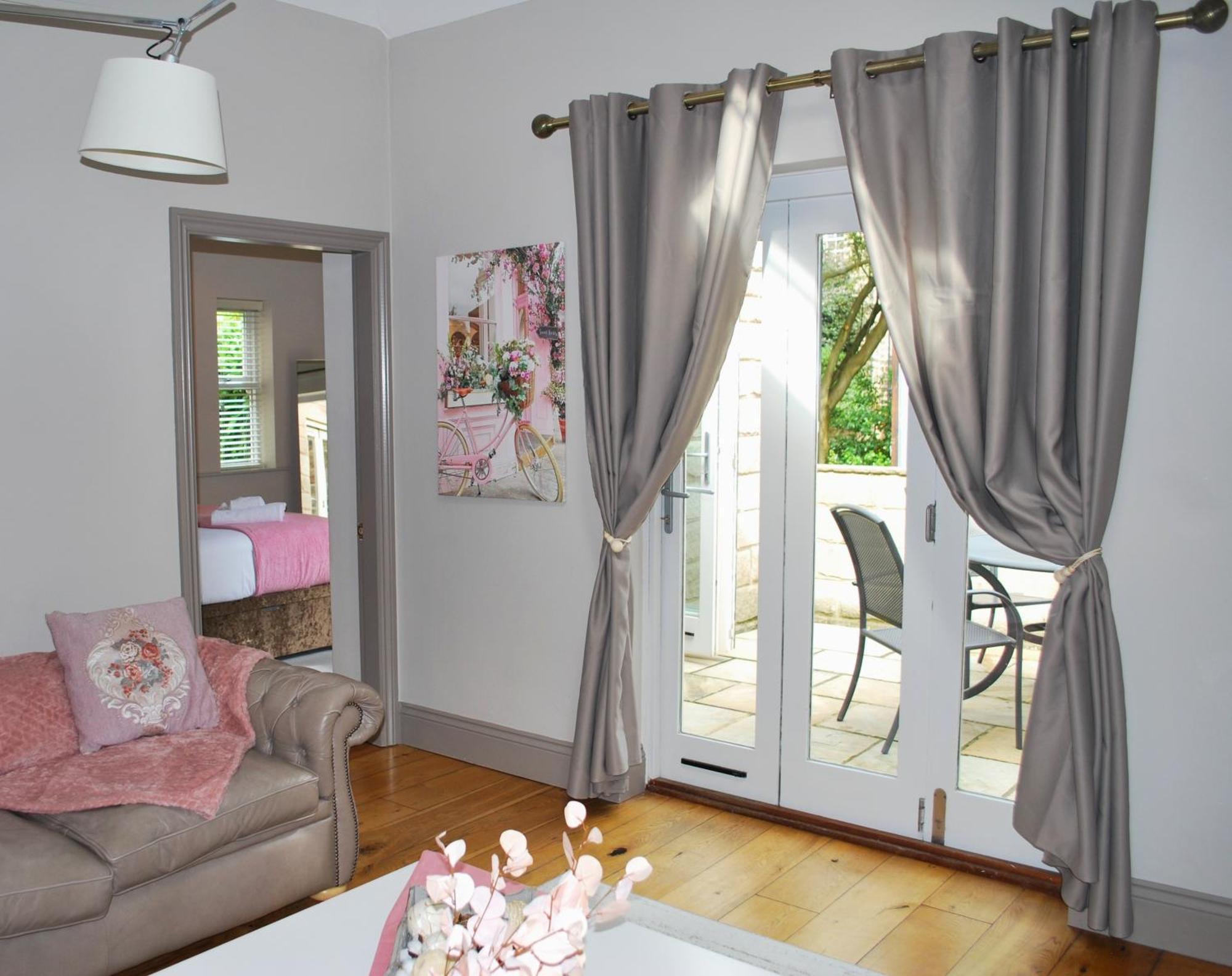 The Lawrance Luxury Aparthotel - Harrogate Buitenkant foto